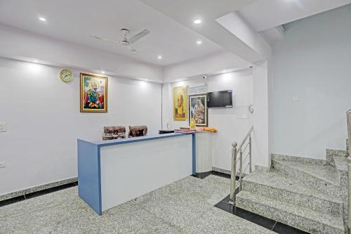 S B GUEST HOUSE Near New Delhi Railway Station